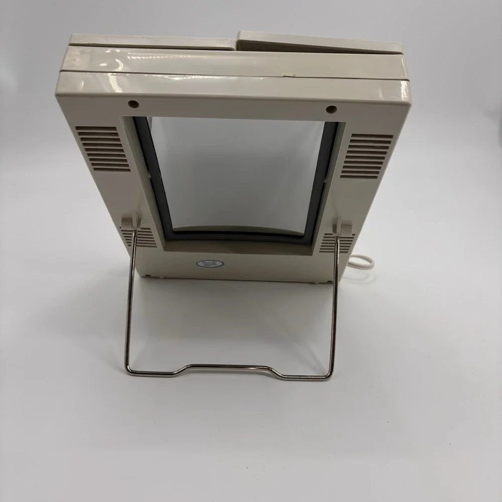 VTG Hartman‎ 3 Way Lighted Make up Mirror W/ 2 Side Mirror & Front Outlet